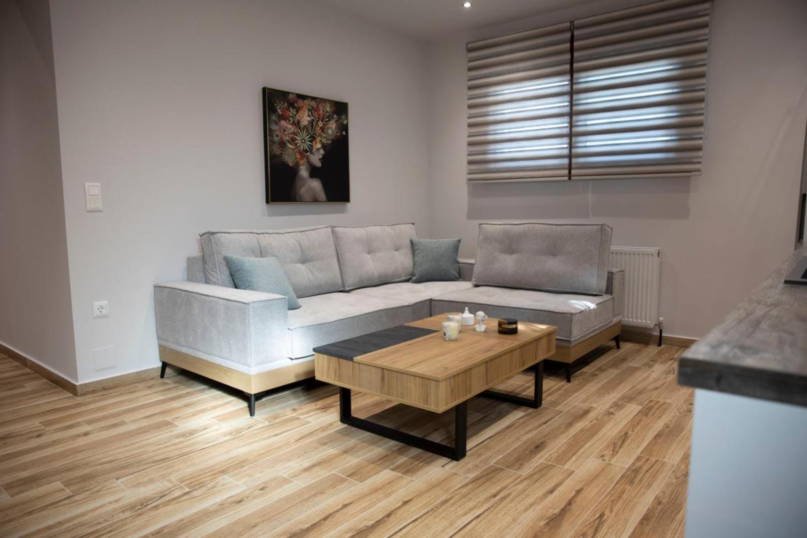 Apartment Viewing Garden Volos Bagian luar foto